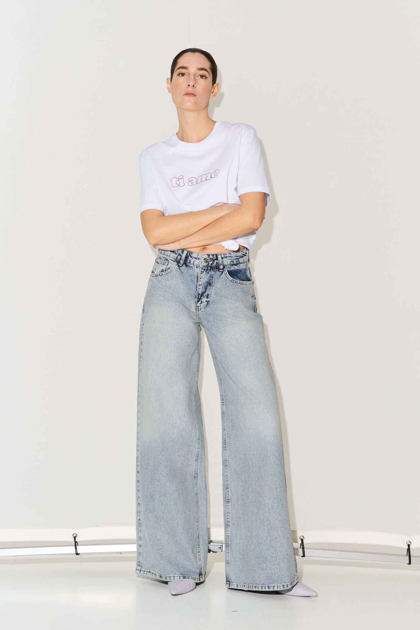 Wide-leg Džinsai